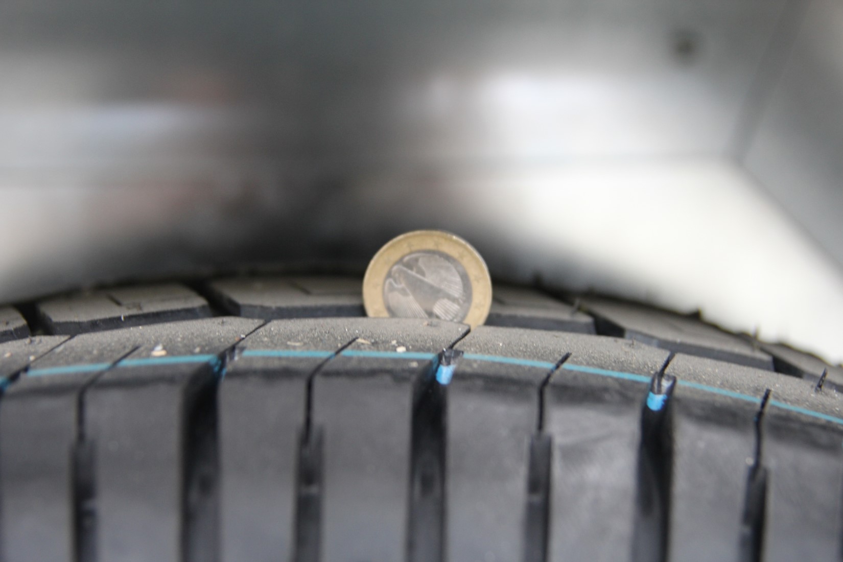 Energie tanken Upstream Gelehrter alter reifen anhänger tüv Wählen Stärke Relais