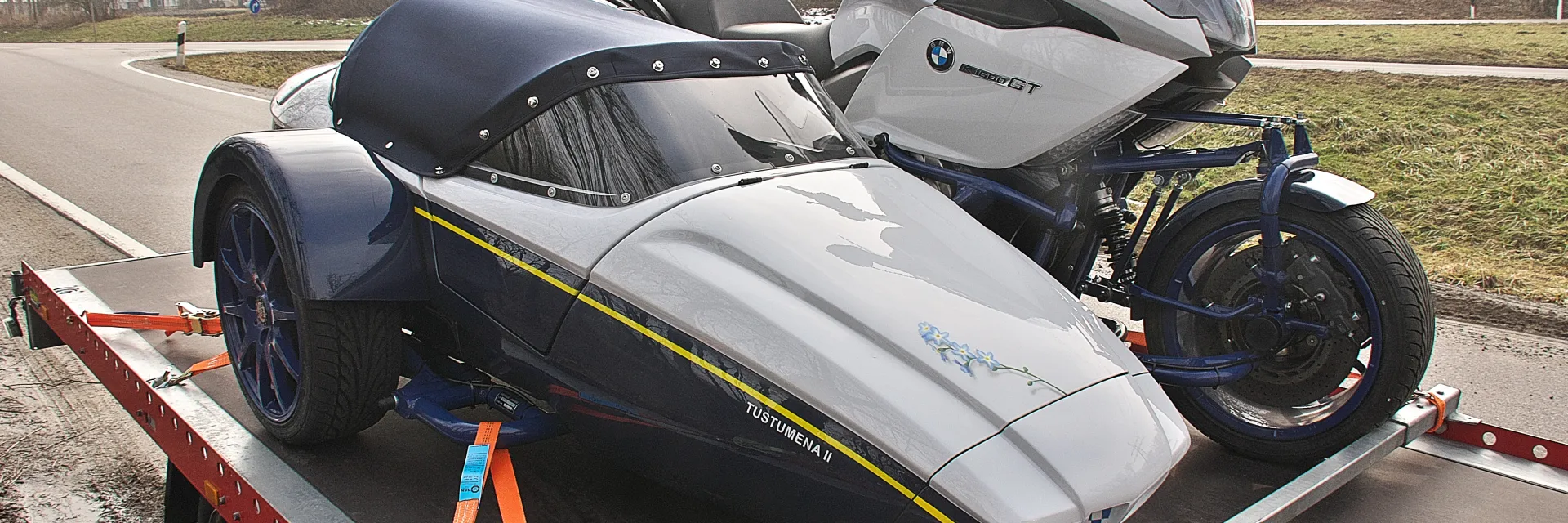 Motorrad mit Beiwagen 