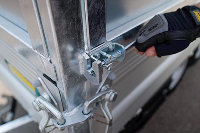 UNSINN KOMBILINE Detailaufnahme